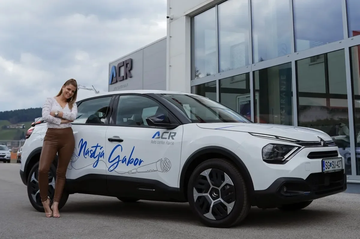 NAŠA AMBASADORKA..............NASTJA GABOR