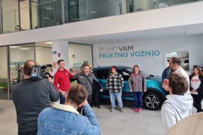 URADNA OTVORITEV 3D AVTOOPTIKE IN DRUŽENJE Z LUKO BASIJEM