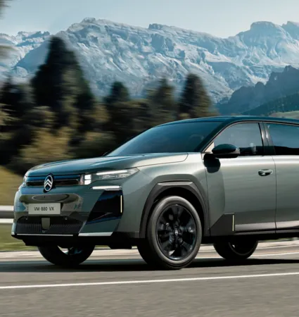 Povsem novi C5 Aircross Hibrid za 26.990 € 