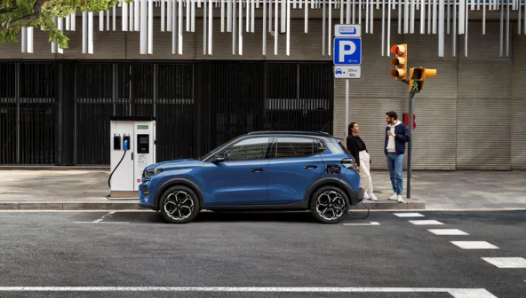 100 LET POZNEJE CITROËN ŠE VEDNO ELEKTRIFICIRA SVET